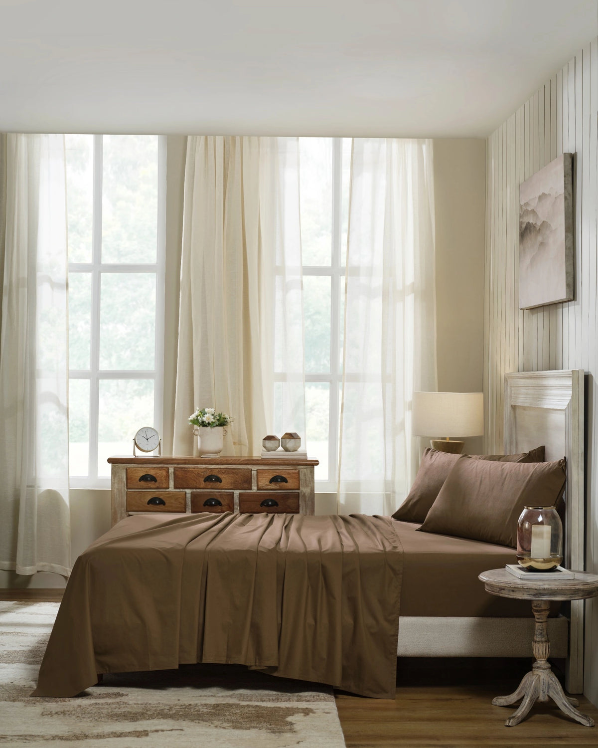 Baked Clay 400TC percale flat sheet set with king pillowcases, side view on a made bed