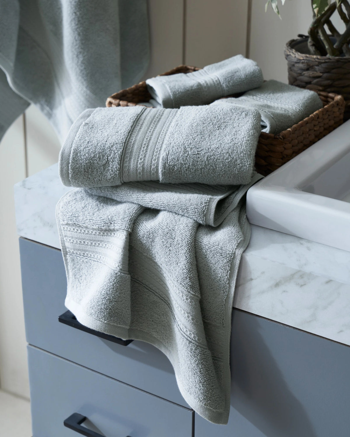 Cool Grey 500GSM zero twist 100% cotton hand towel