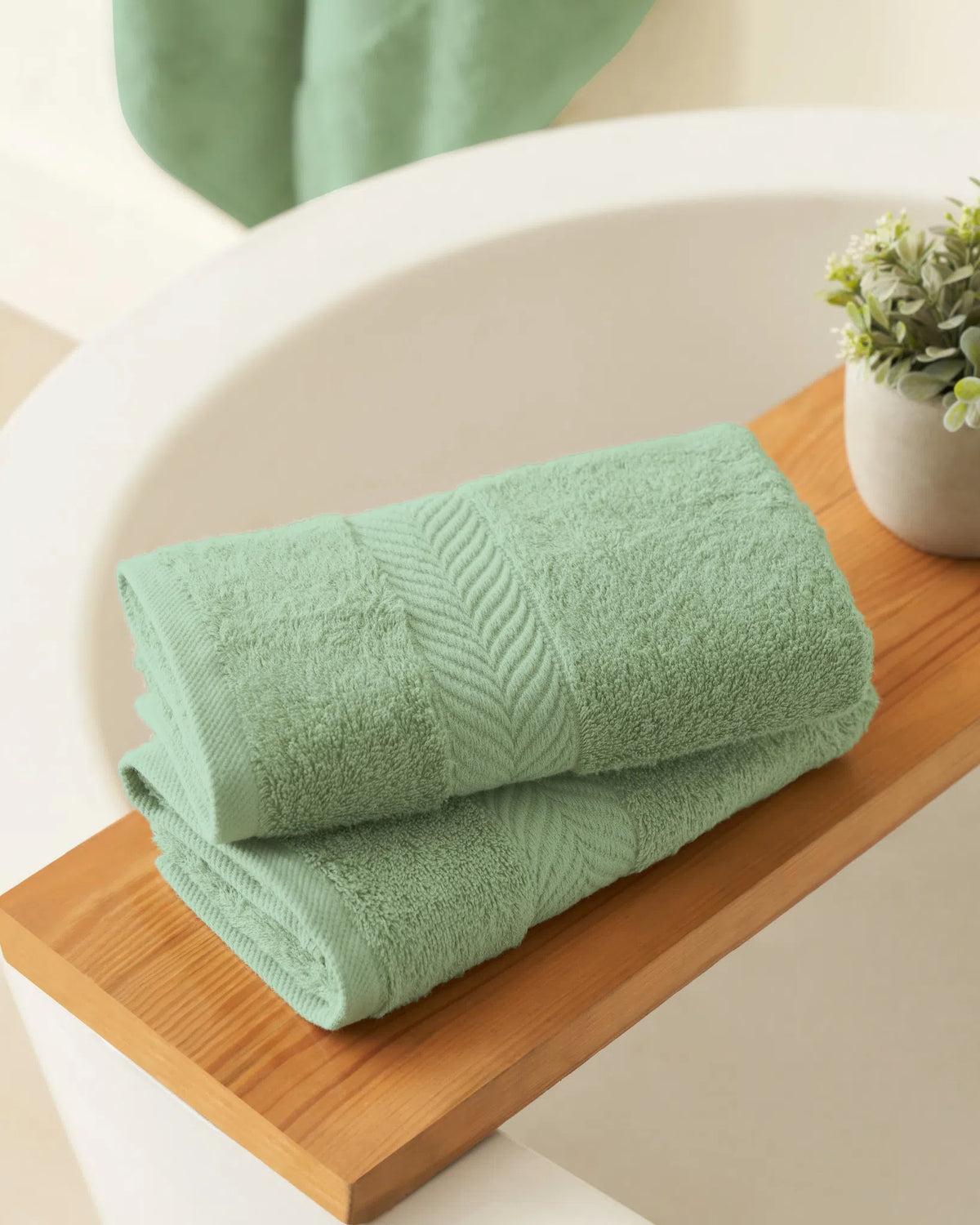 Soft Sage 600GSM zero twist cotton-bamboo hand towel